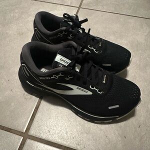 Brooks Women’s Ghost 14 Black Running Shoes